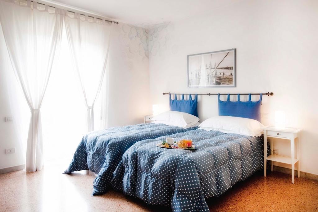 A Due Passi Bed and Breakfast Forte dei Marmi Exteriör bild