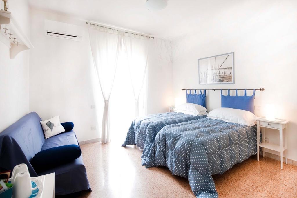 A Due Passi Bed and Breakfast Forte dei Marmi Exteriör bild
